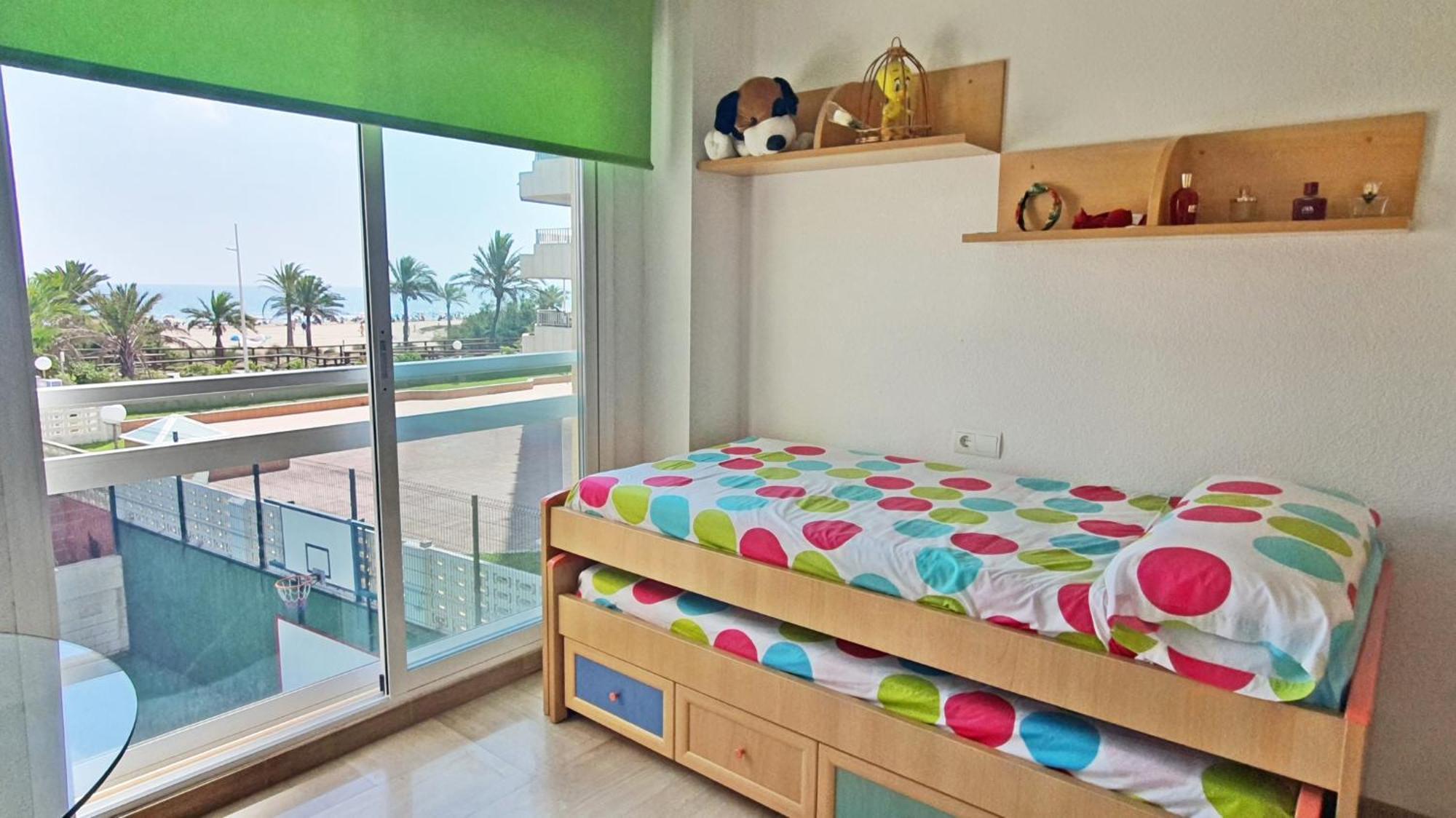 Aigua Blava Primera Linea - Alquiler Solo Familias Playa de Gandia Eksteriør bilde